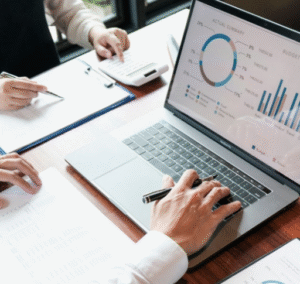 تقرير عن مواقع التواصل الاجتماعي